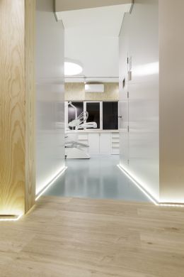 Gabinete dentário iluminado pela Tromilux